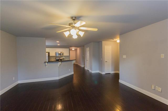 Building Photo - 9913 Summer Sweet Dr