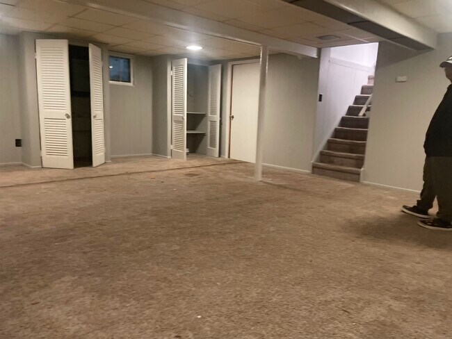 Building Photo - 195 MERSELIS Ave