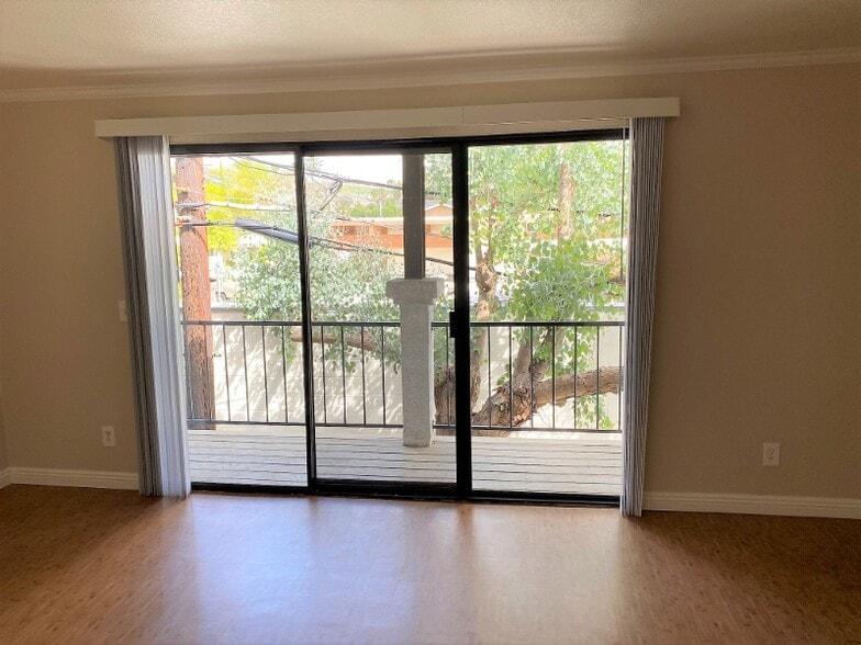 Building Photo - 101 W Canada