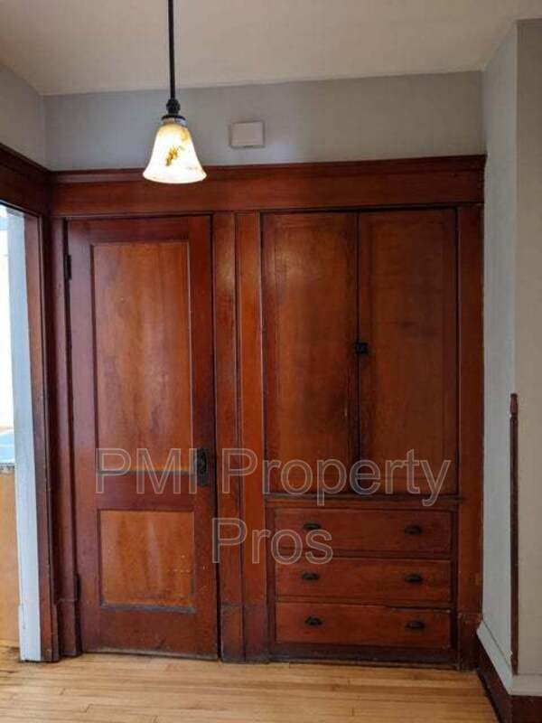 Building Photo - 3014 N 2nd St