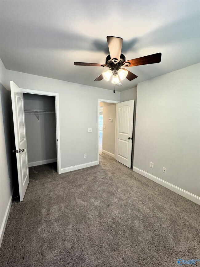 Building Photo - 109 Ardsley Dr