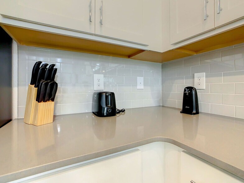 Building Photo - 8861 Cabot Cliffs Dr