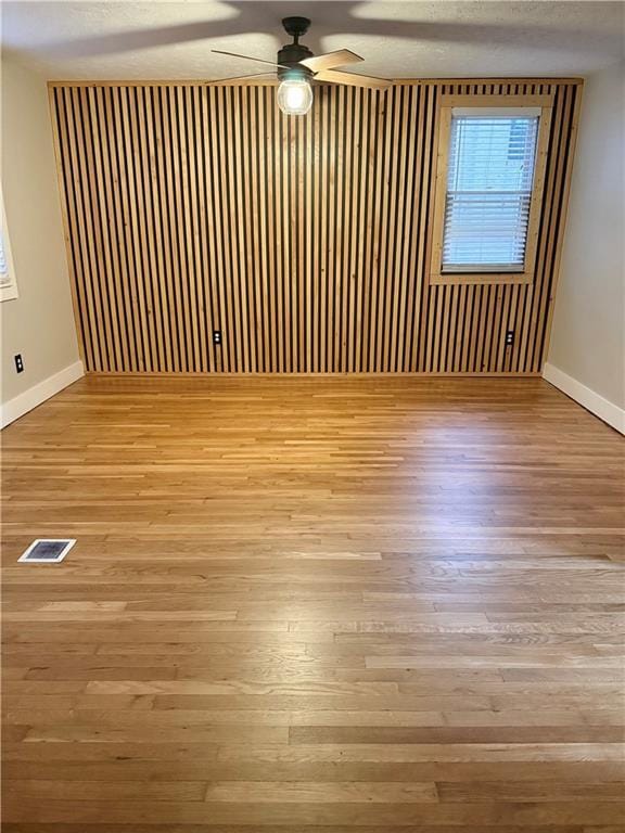 Building Photo - 1179 Lynmoor Dr NE