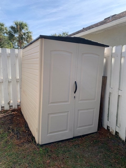 Building Photo - 103 Kensington Cir