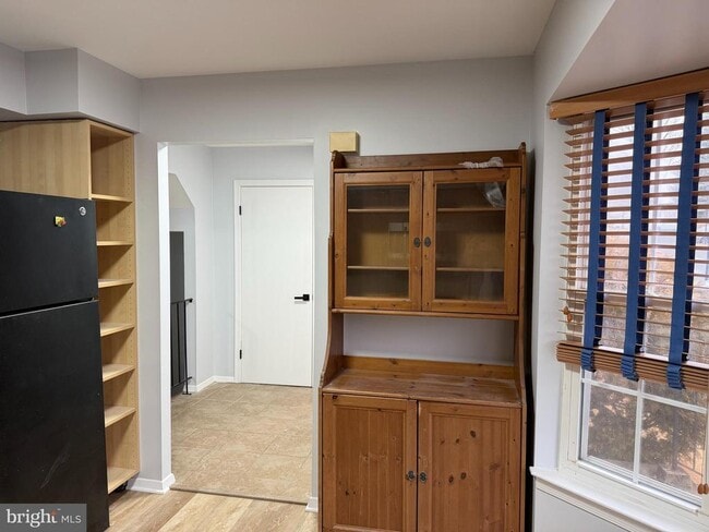 Building Photo - 11573 Sullnick Way