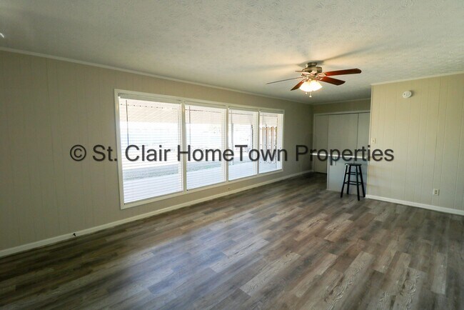 Building Photo - Remodeled Duplex on Logan Martin Lake