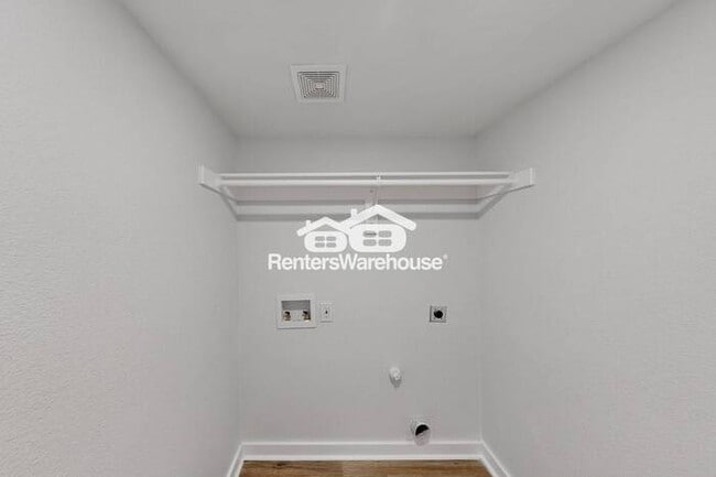 Building Photo - Completely Decked Out 2 Story 4 Bed Home