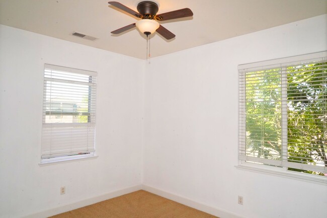 Building Photo - Beautiful 4 bed/ 3.5 bath in Natomas!