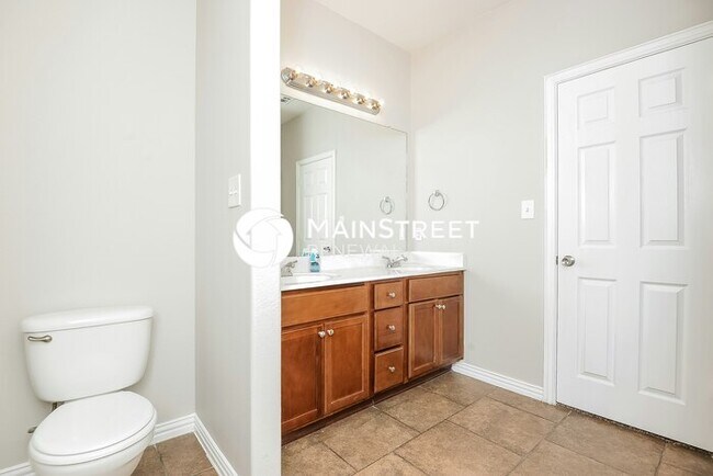 Building Photo - 3 Bedroom Pet-Friendly Home in Fort Worth,...