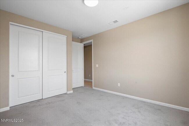 Building Photo - 2228 Butte Creek Dr