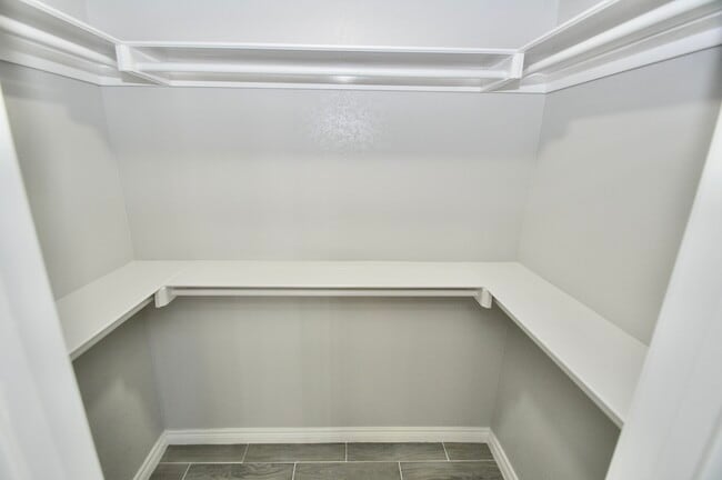 Building Photo - 734 Hambrick Ct