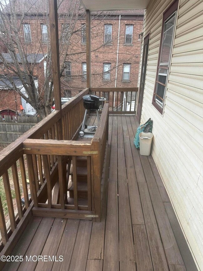 Building Photo - 104 Welton St