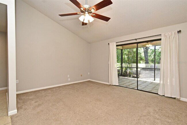 Building Photo - 512 Shane Cir