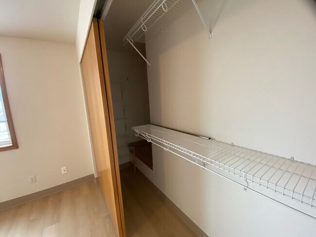 Building Photo - 4257 Wintergreen Cir
