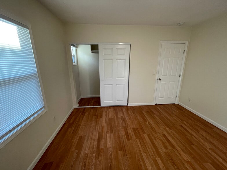 Building Photo - 1513 Marin St