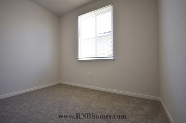 Building Photo - 3921 Slurry St
