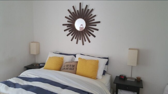 Building Photo - 2309 Bellevue Ave