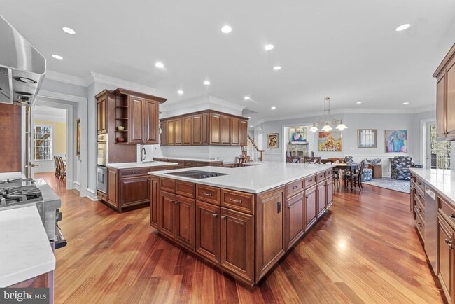 Building Photo - 8541 Old Dominion Dr