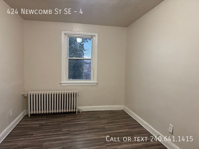 Building Photo - 424 Newcomb St SE
