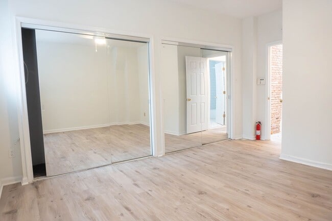 Building Photo - Charming Capitol Hill Home Near Lincoln Park – Modern Comfort Meets Historic Elegance