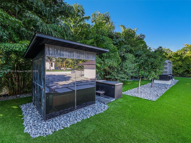 Building Photo - 250 NW 129th Ave