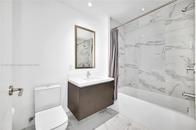 Building Photo - 851 NE 1st Ave