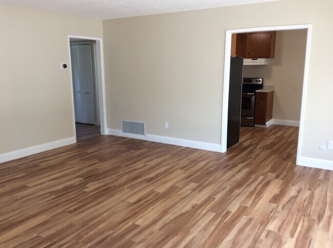 Building Photo - 1525 Atlanta Ct