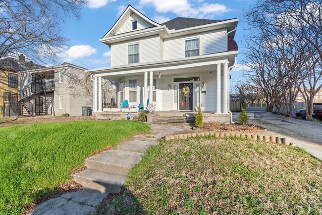 Building Photo - 30 N Auburndale St