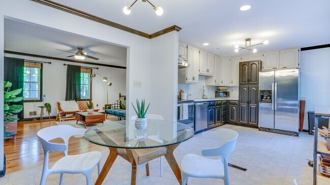 Kitchen - 15012 Olddale Rd