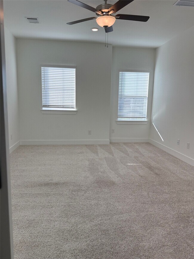 Building Photo - 1442 Shaded Rock Dr