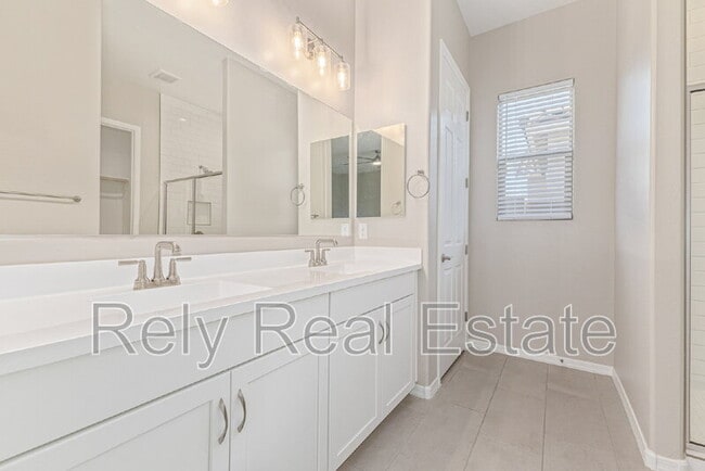 Building Photo - 20108 W Montecito Ave