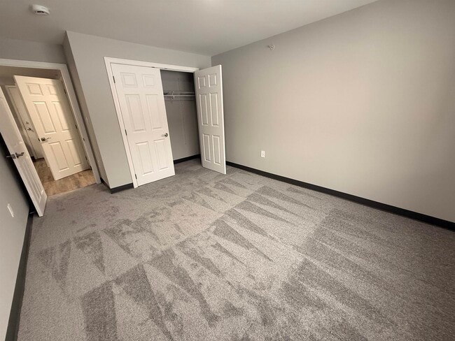 Building Photo - 95 Powers St