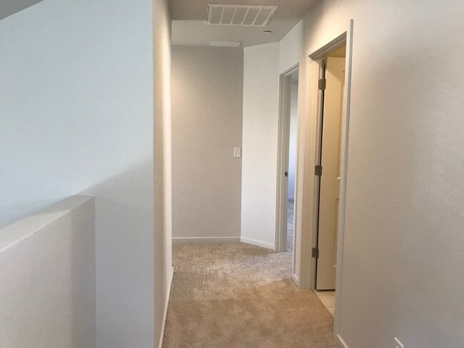 Building Photo - Spacious 4 Bd 2.5 Ba Home in  Camas School District! Upgrades! Close to Parks & Freeway Access!