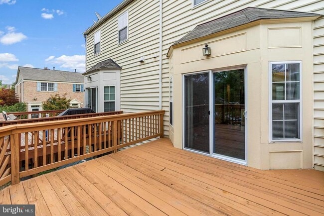Building Photo - 8415 Gold Sunset Way