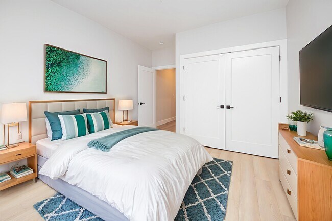 Building Photo - 6710 Park Ave