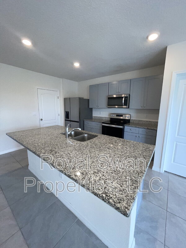 Building Photo - 5619 Siltstone St