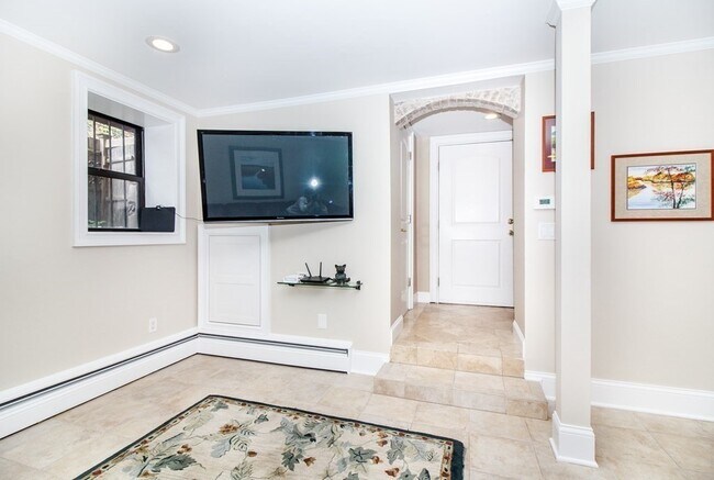 Building Photo - 15 Worcester Sq