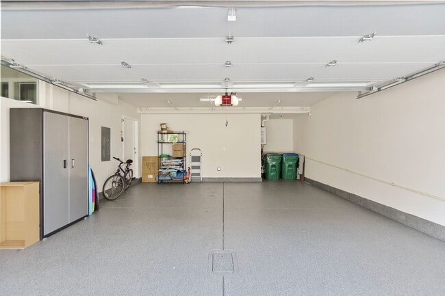 Building Photo - Available February! Upscale Carlsbad Townhome - 2 Blocks to the beach