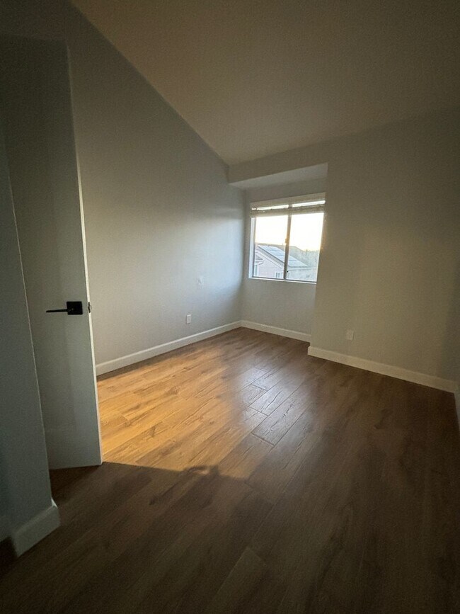 Building Photo - 8931 Windham Ct