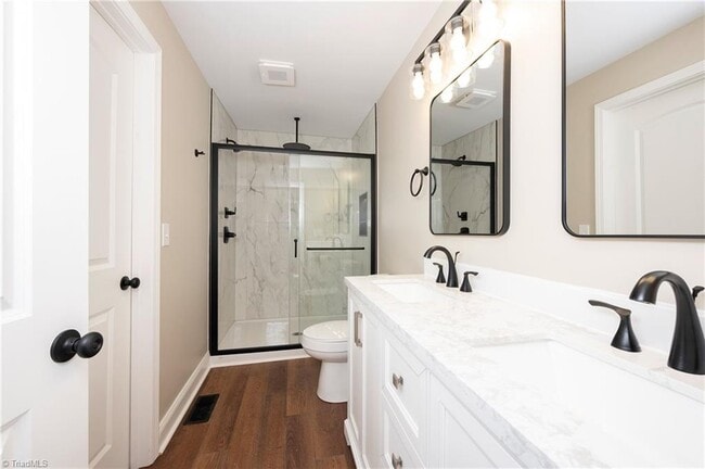 Building Photo - 1198 Red Bank Rd