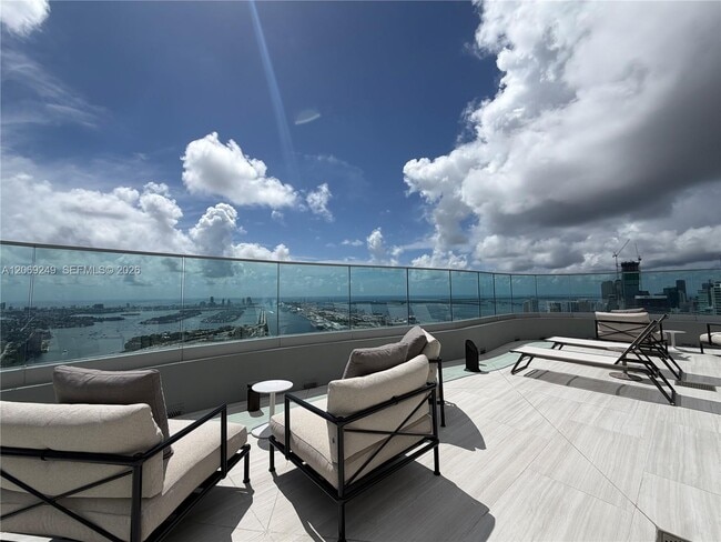 Building Photo - 1400 Biscayne Blvd
