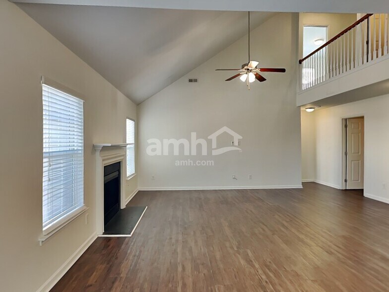 Building Photo - 10538 Samuels Way Dr