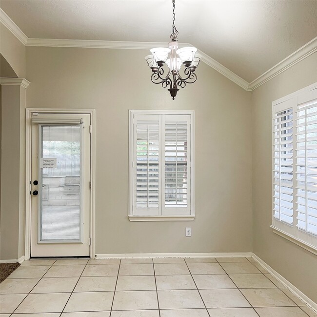 Building Photo - 2606 Sun Flare Ln