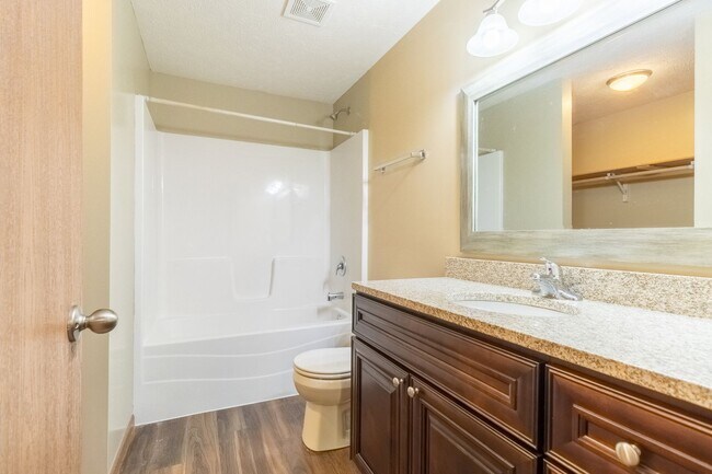 Building Photo - Beautiful Newer Home In South Lincoln