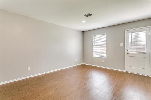 Building Photo - 909 Poncho Ln