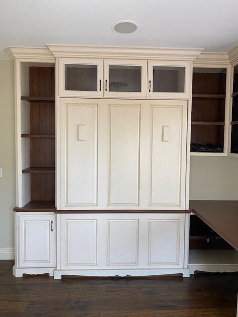 Murphy Bed - 620 13th St