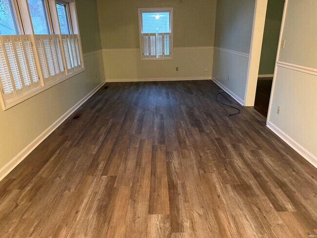 Building Photo - 4317 E Wembley Ct