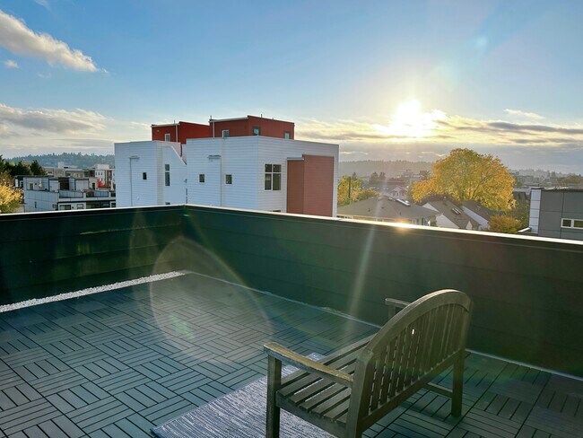 Building Photo - 1525 NW 60th St