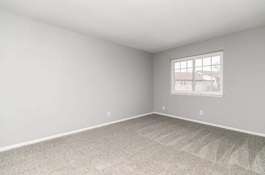 Building Photo - 403 21st Avenue Pl