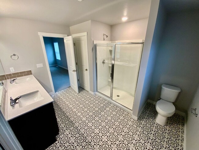 Building Photo - 914 Burwood St SE